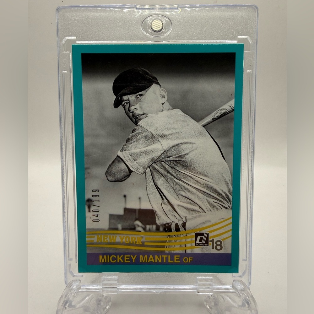Mickey Mantle 2018 Donruss 40/199 Baseball Card New York Yankees with Hard Case